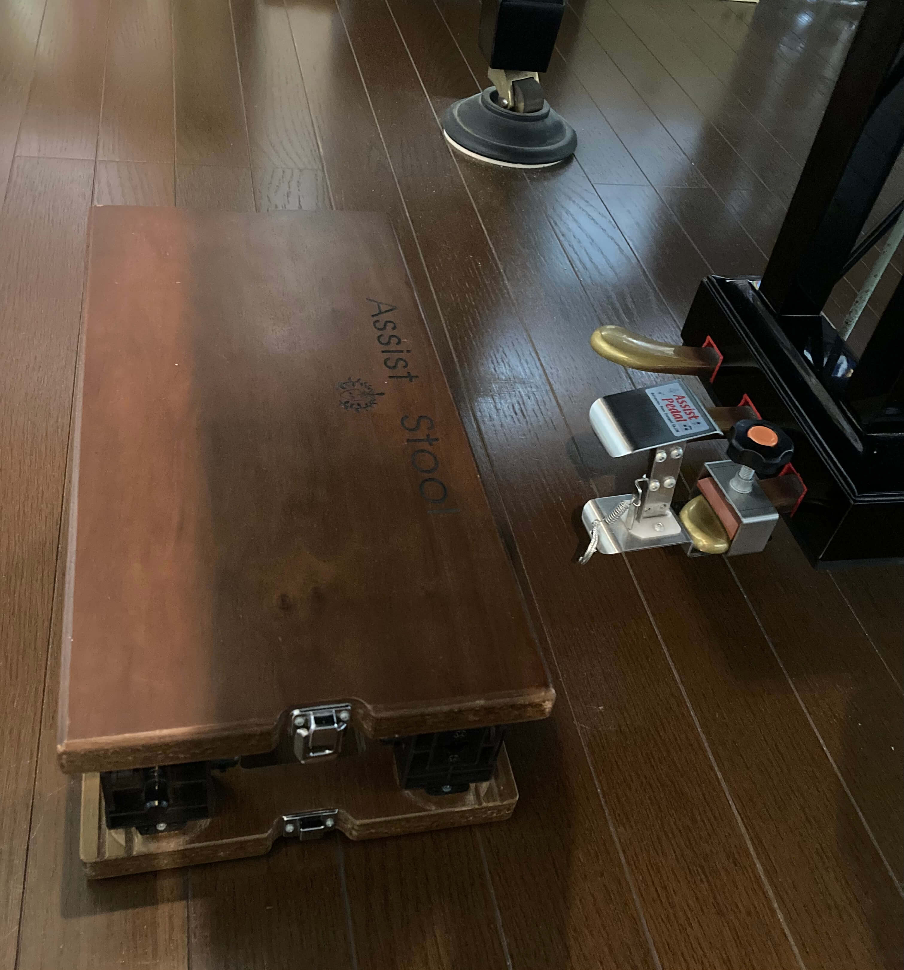 ヨシザワPEACOCK ピアノ補助台 アシストスツール 封じ込む アシスト 